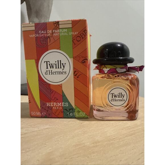 HERMÈS Twilly D'Hermès Eau de Parfum Kit 50ml/1.6 Fl. Oz 7.5ml/0.25 Fl. Oz - Picture 1 of 3